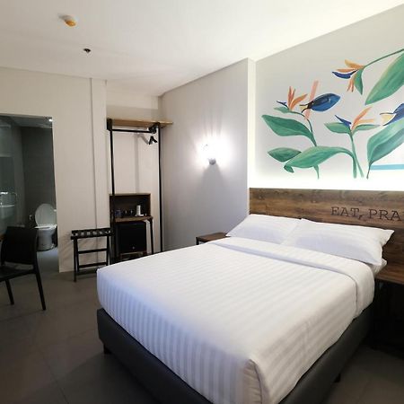 U Hotels Makati Makati City Pokój zdjęcie